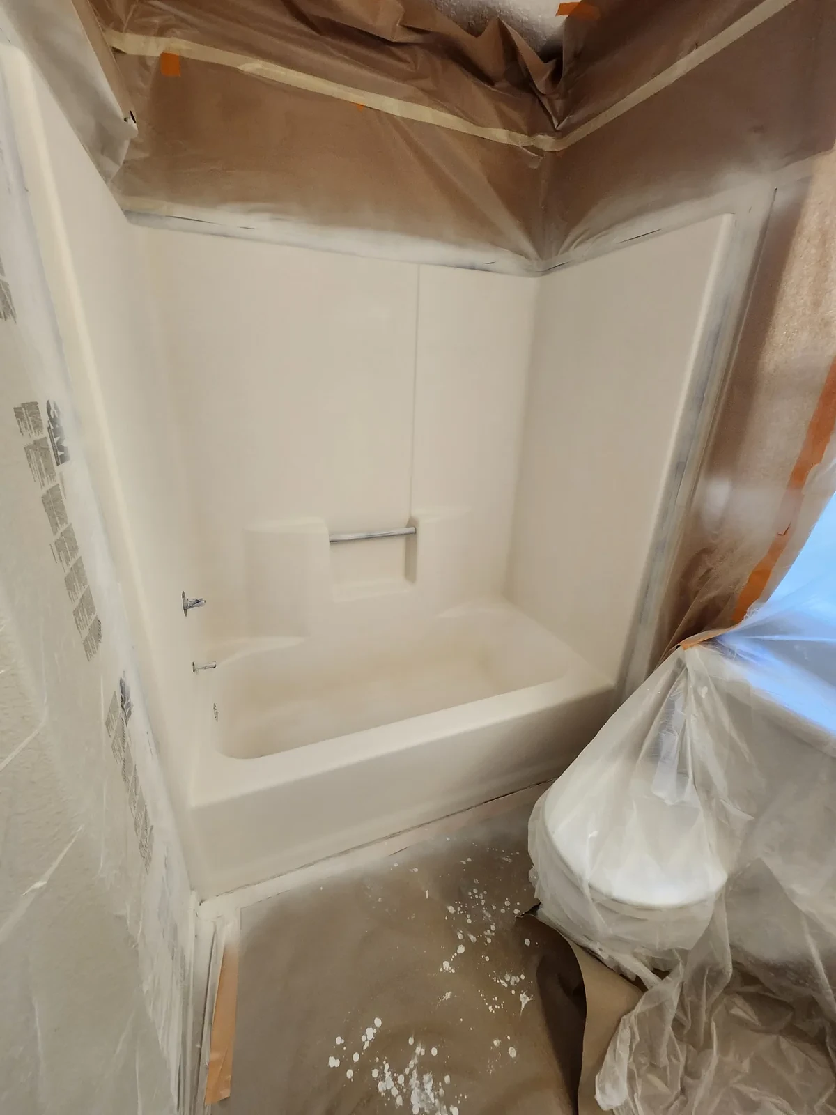 Professional Bathtub Reglazing - Paint Coat Carpentry