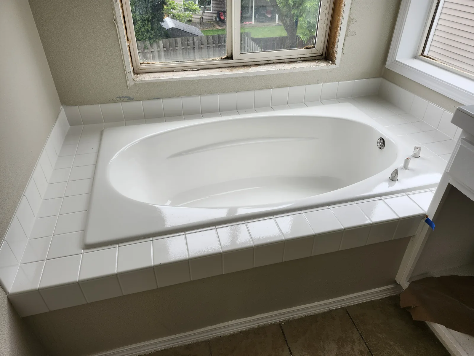 Bathtub Refinishing Salem OR - Paint Coat Carpentry